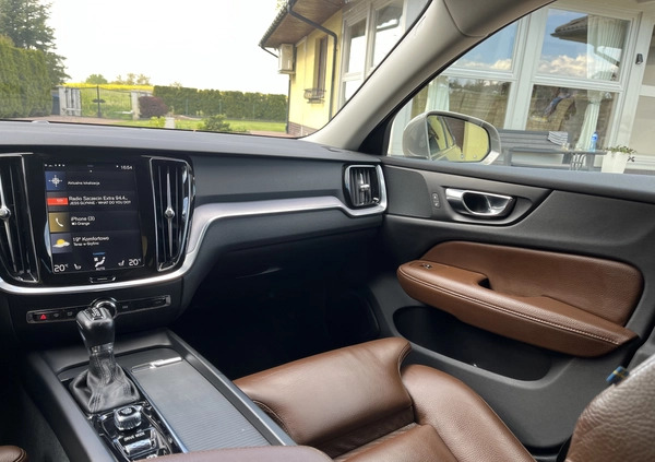 Volvo V60 cena 96500 przebieg: 116300, rok produkcji 2020 z Dobre Miasto małe 56